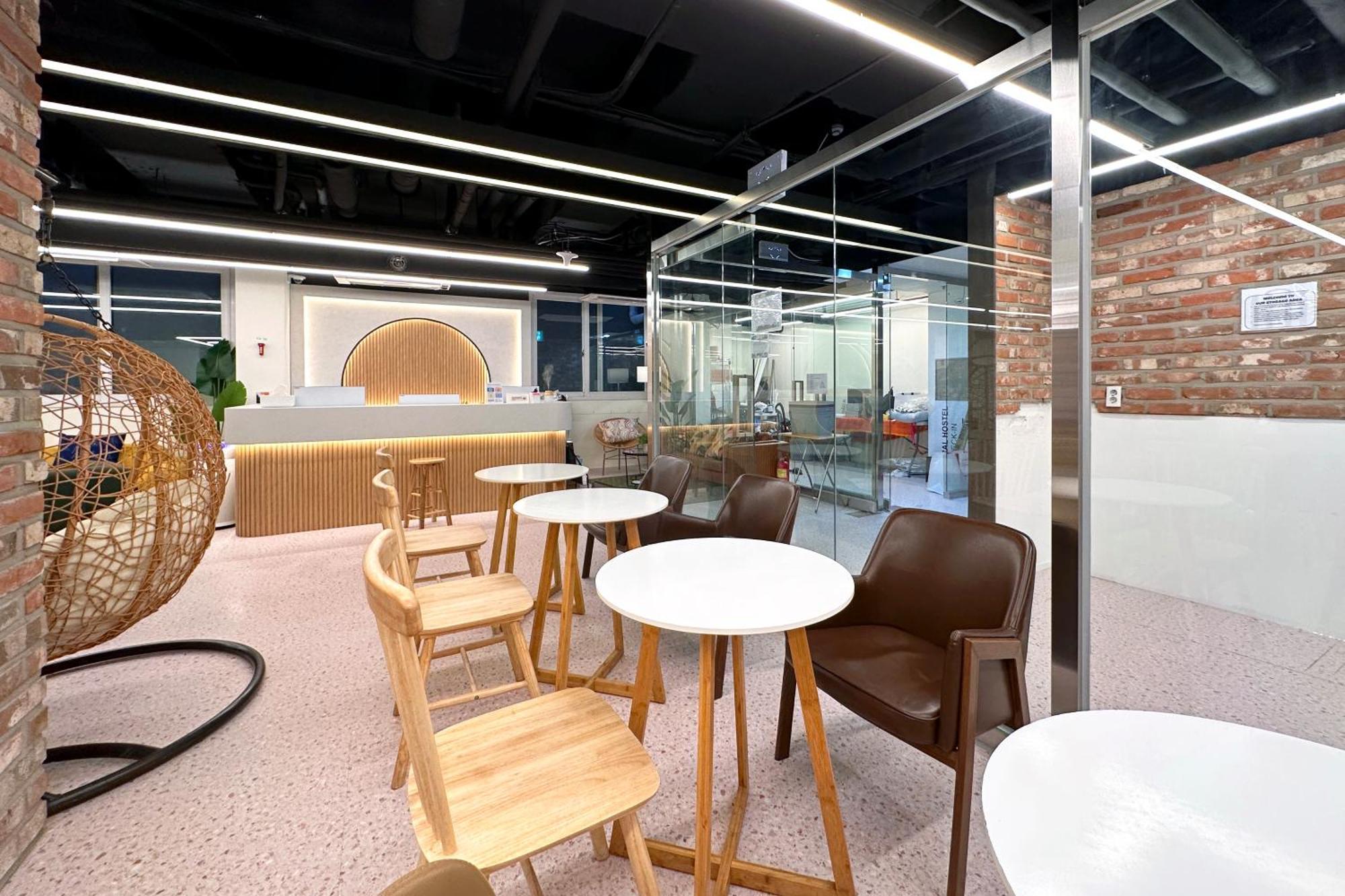 Oyo Hostel Myeongdong 6 Сеул Екстериор снимка